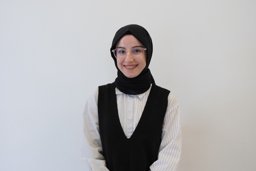 Instructor İrem Onat (Professional Development Unit Coordinator)